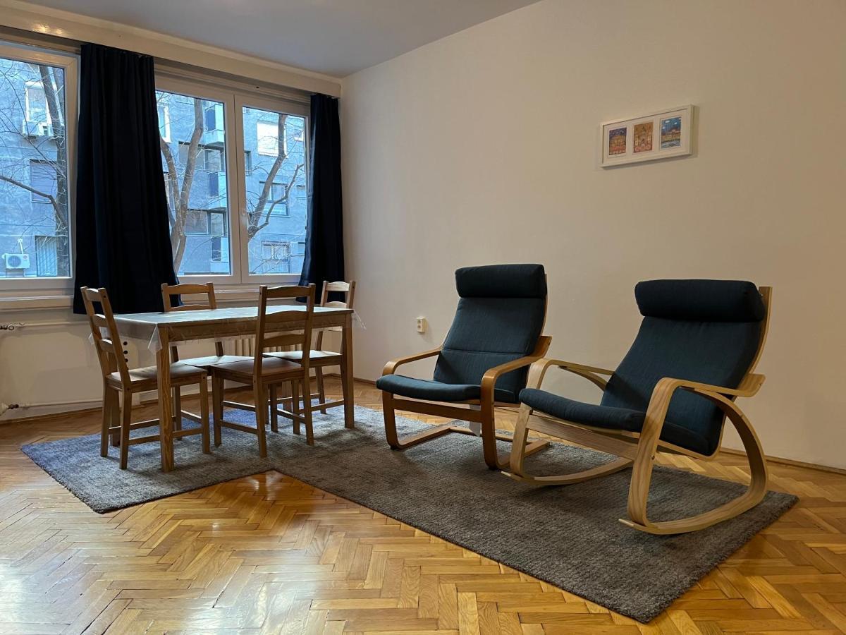 Apartamento Bauhaus Flat In Amazing Location Budapest Exterior foto